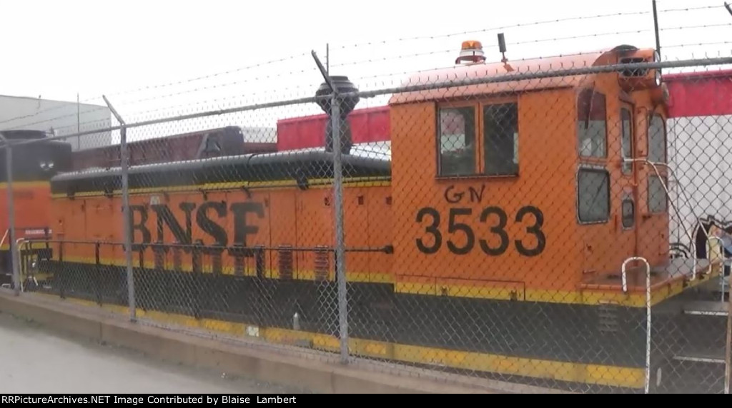 BNSF 3533